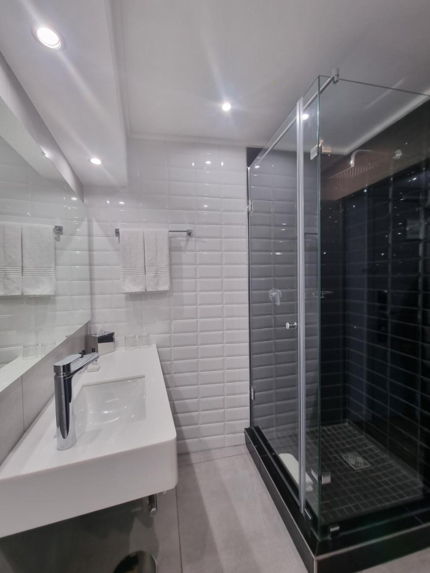 Onomo Hotel Johannesburg Сандтон Екстер'єр фото