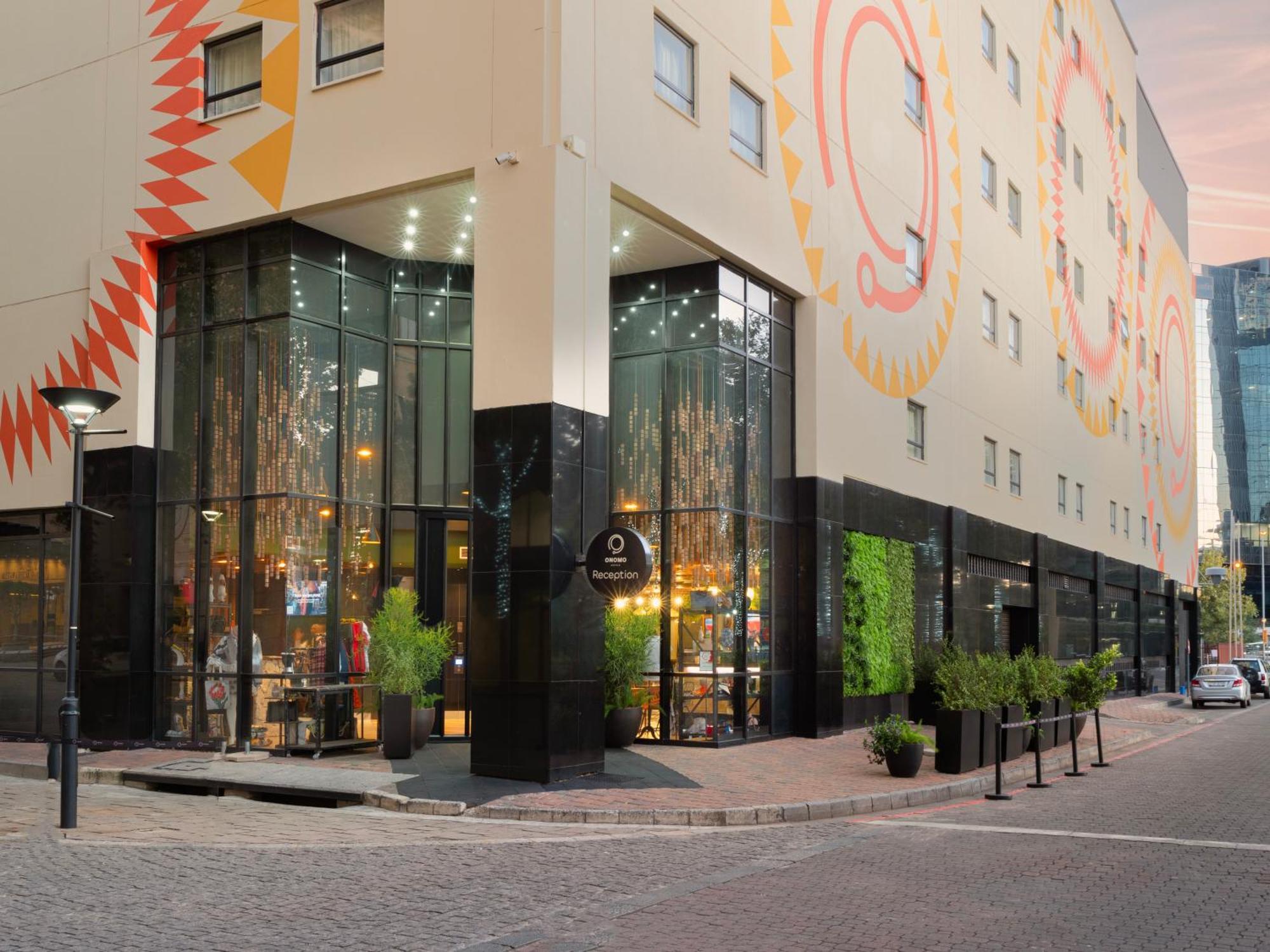 Onomo Hotel Johannesburg Сандтон Екстер'єр фото