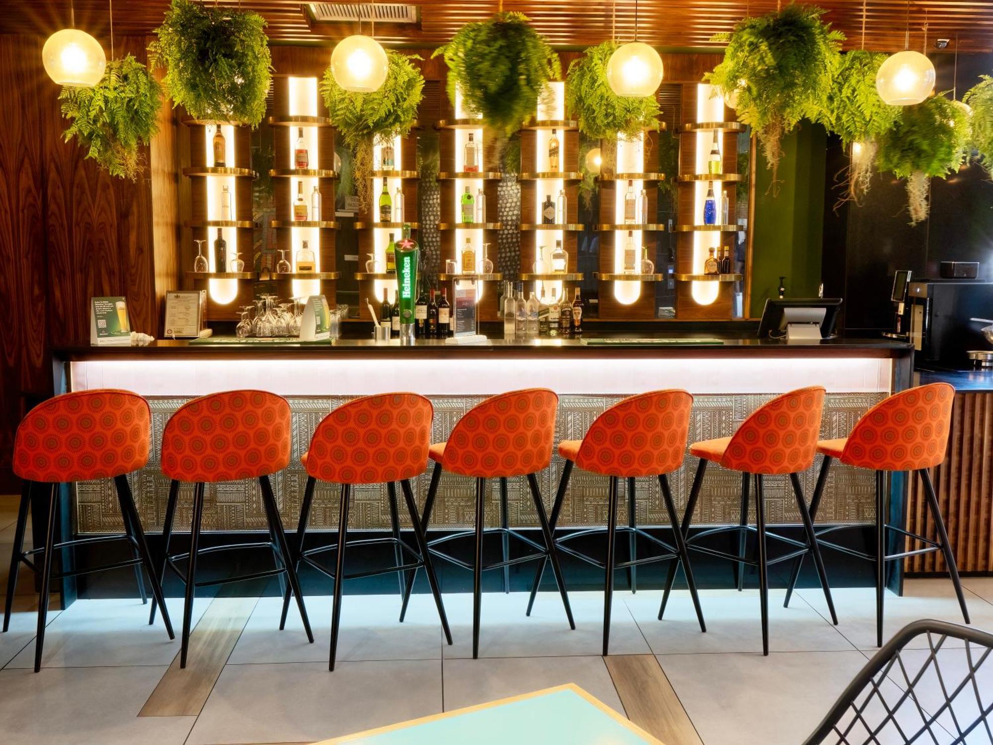 Onomo Hotel Johannesburg Сандтон Екстер'єр фото