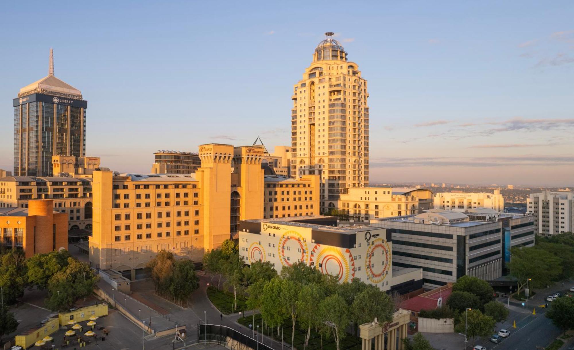 Onomo Hotel Johannesburg Сандтон Екстер'єр фото