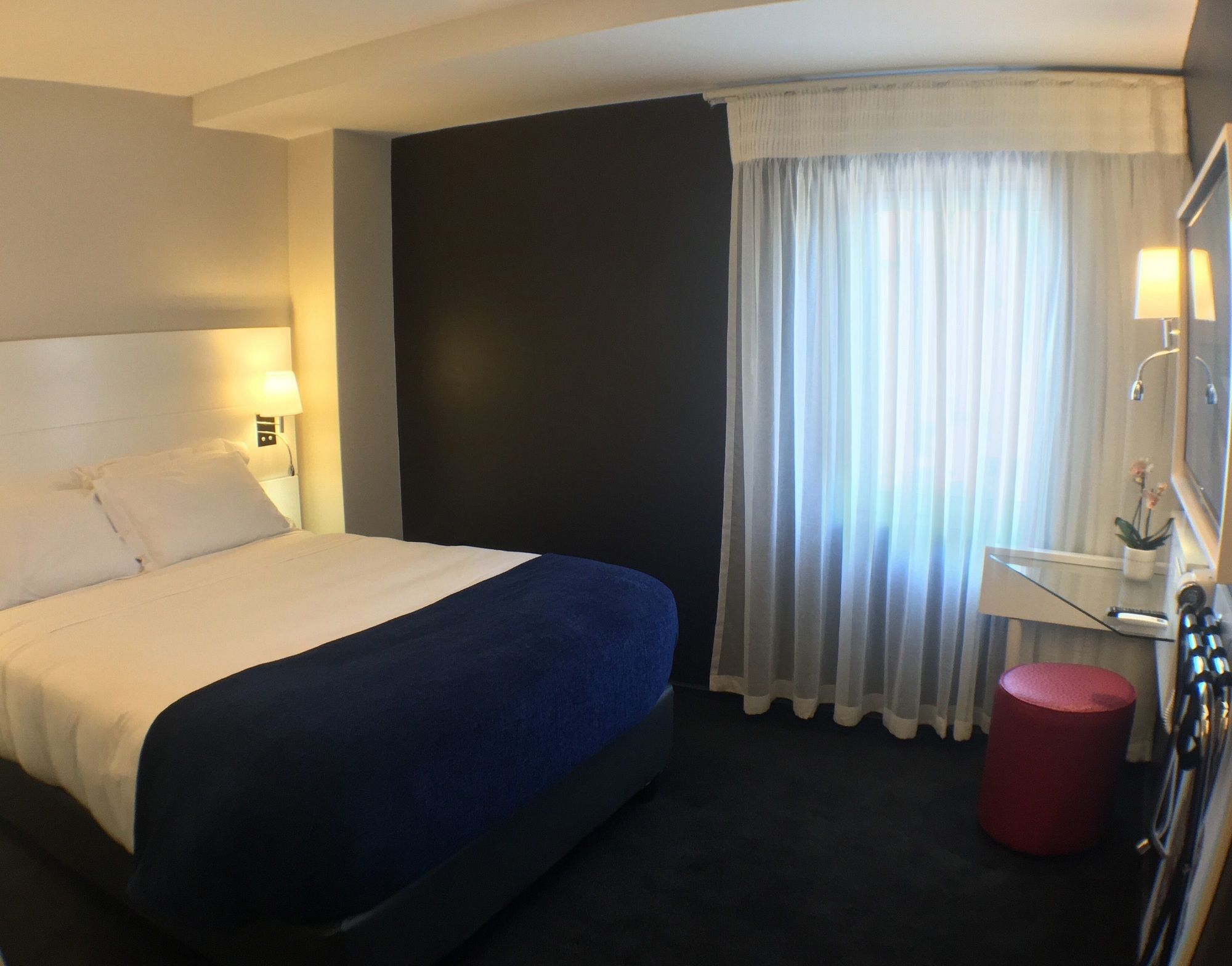 Onomo Hotel Johannesburg Сандтон Екстер'єр фото